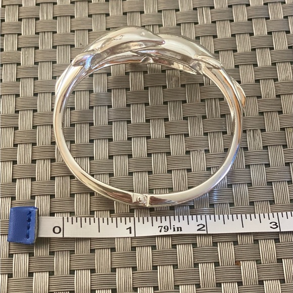 Silver dolphin bracelet - Picture 7 of 8